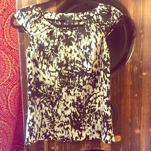 Ann Taylor 00P Silky White & Black Elegant Blouse